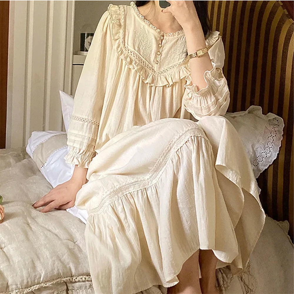 Vintage Cotton Lace Nightgown – Princess-Style Embroidered Sleepwear for Women